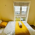 דירה Modern 2-bedroom
