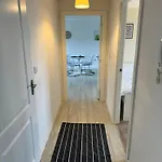 דירה Modern 2-bedroom