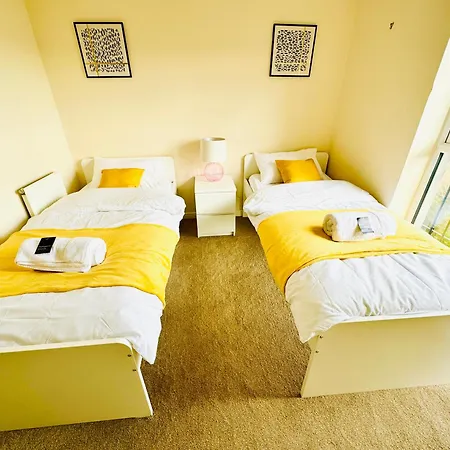 Modern 2-bedroom * ブリストル