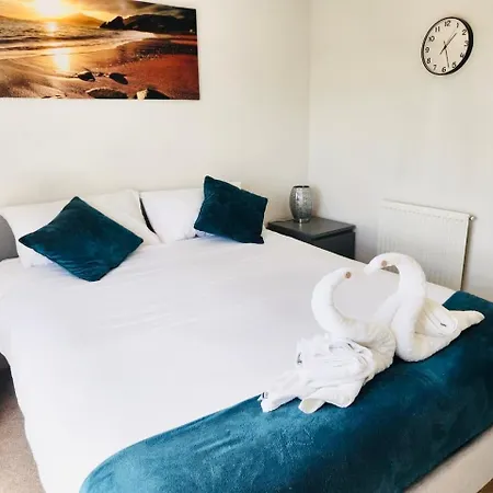 Modern 2-bedroom Διαμέρισμα *