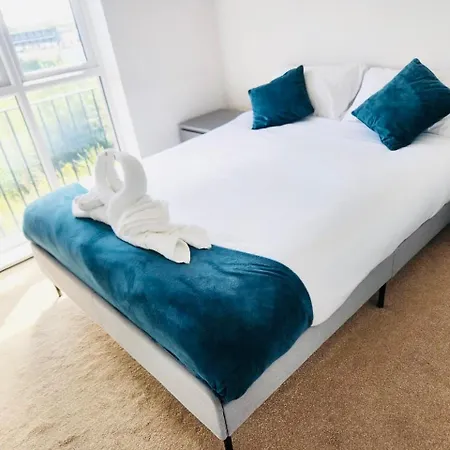 Modern 2-bedroom Apartamento Bristol