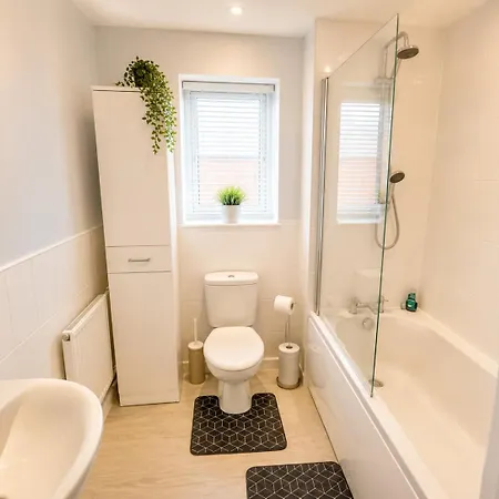 Modern 2-bedroom