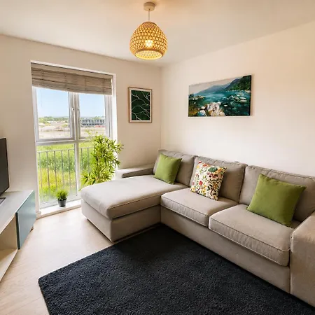 Modern 2-bedroom Appartamento Bristol
