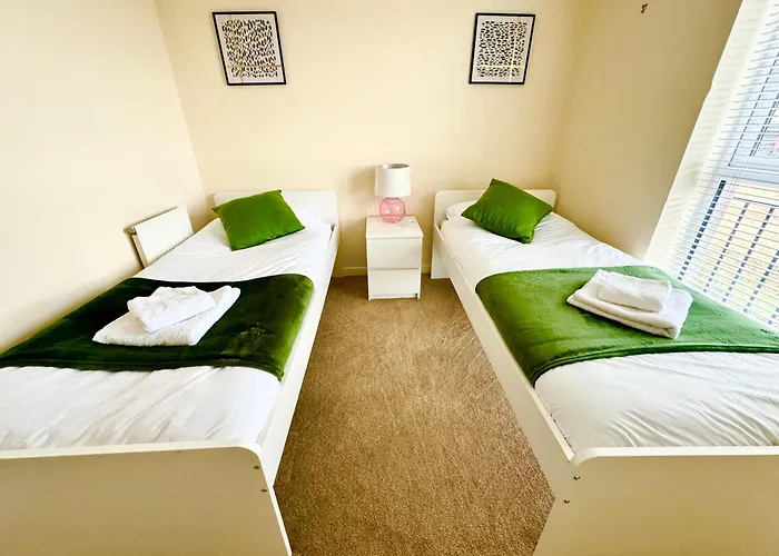 Modern 2-bedroom Bristol