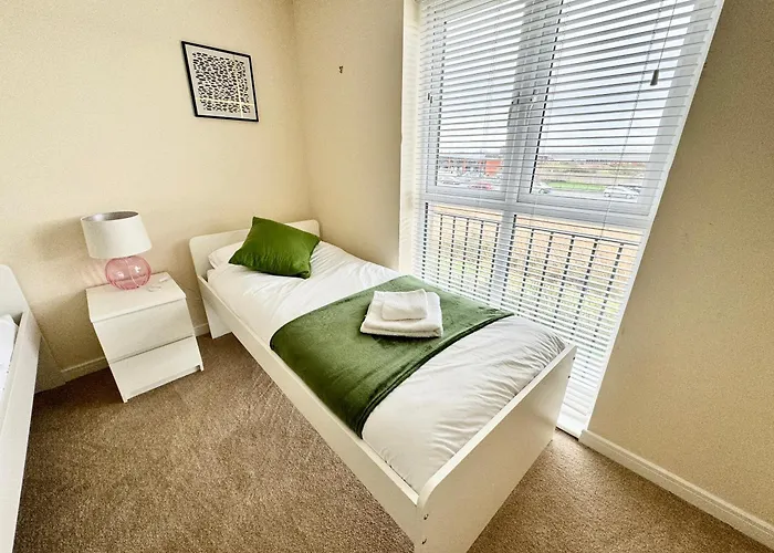 Modern 2-bedroom شقة