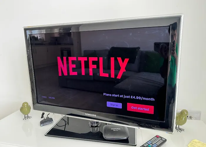 Modern 2-bedroom * بريستول