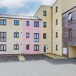 Modern 2-bedroom Апартаменти *