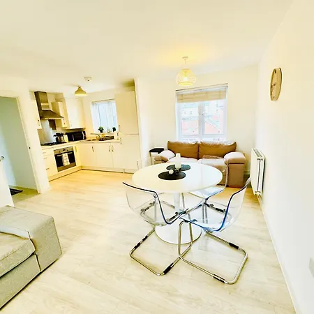 Modern 2-bedroom Lägenhet Bristol