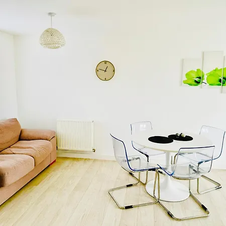 Lägenhet Modern 2-bedroom *