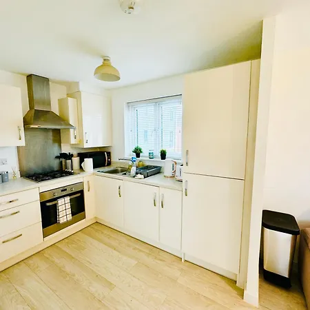 Modern 2-bedroom * Bristol