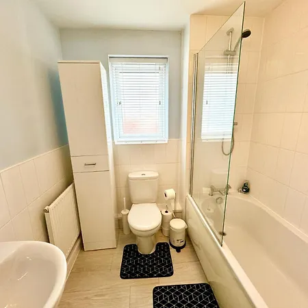 Διαμέρισμα Modern 2-bedroom *
