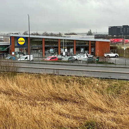 Modern 2-bedroom * Bristol