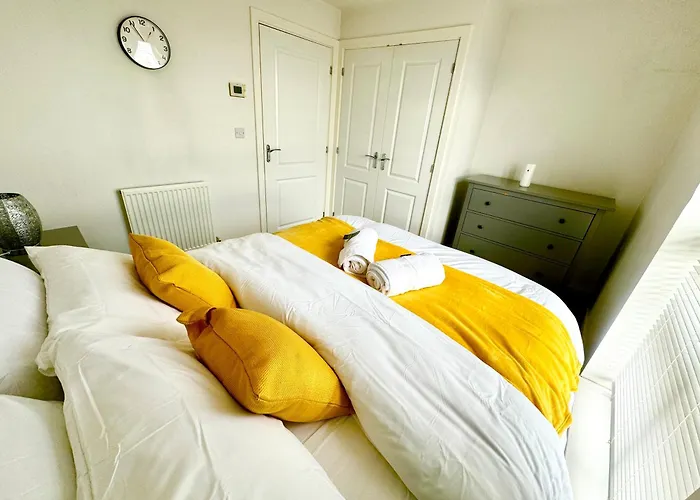 Modern 2-bedroom Bristol